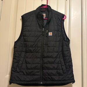 Men’s Carhartt vest size Large! Black! All zippers work ! Excellent condition